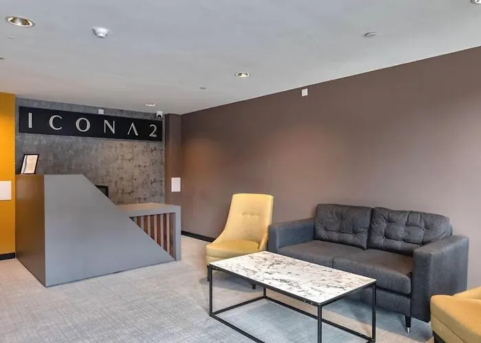 Deluxe 2 Bed York Flat With Gym Sleeps 6